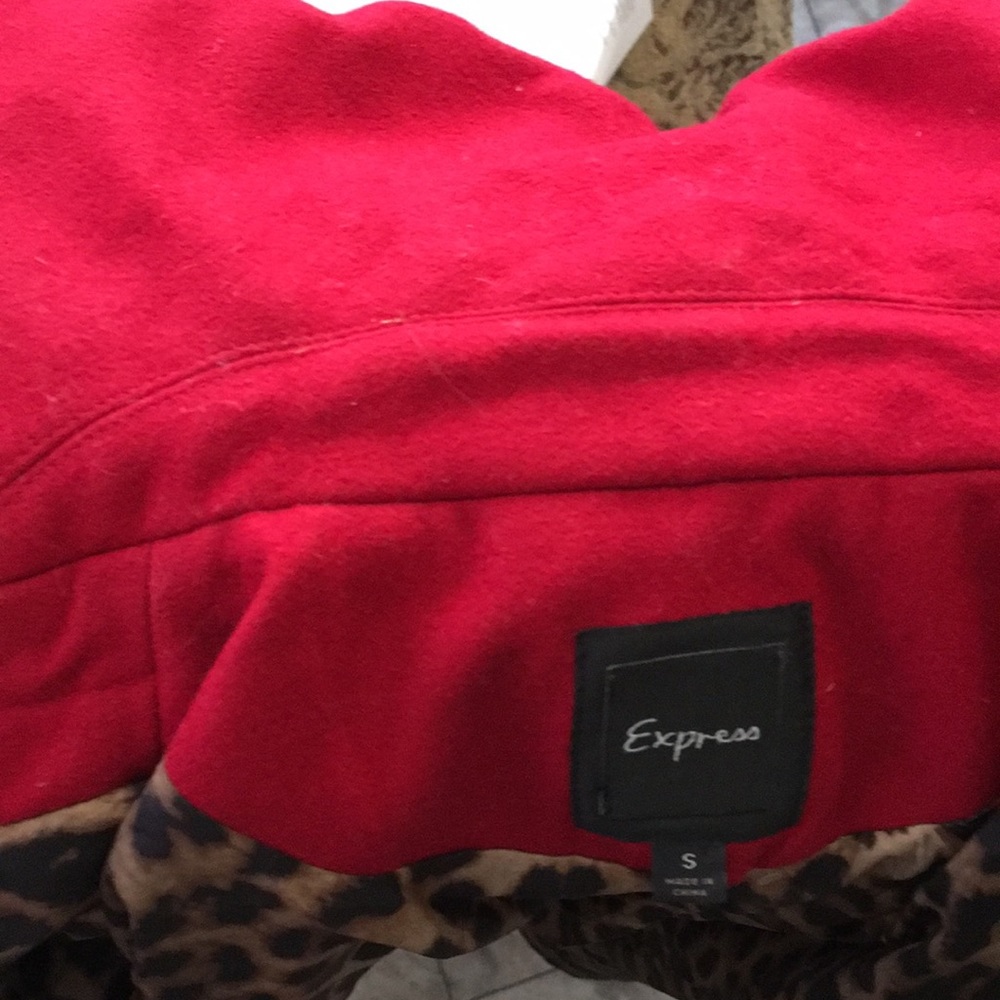 EXPRESS RED WOOL BLEND FLARE COLLAR STRUCTURED FIT NWOT COAT - Picture 12 of 12